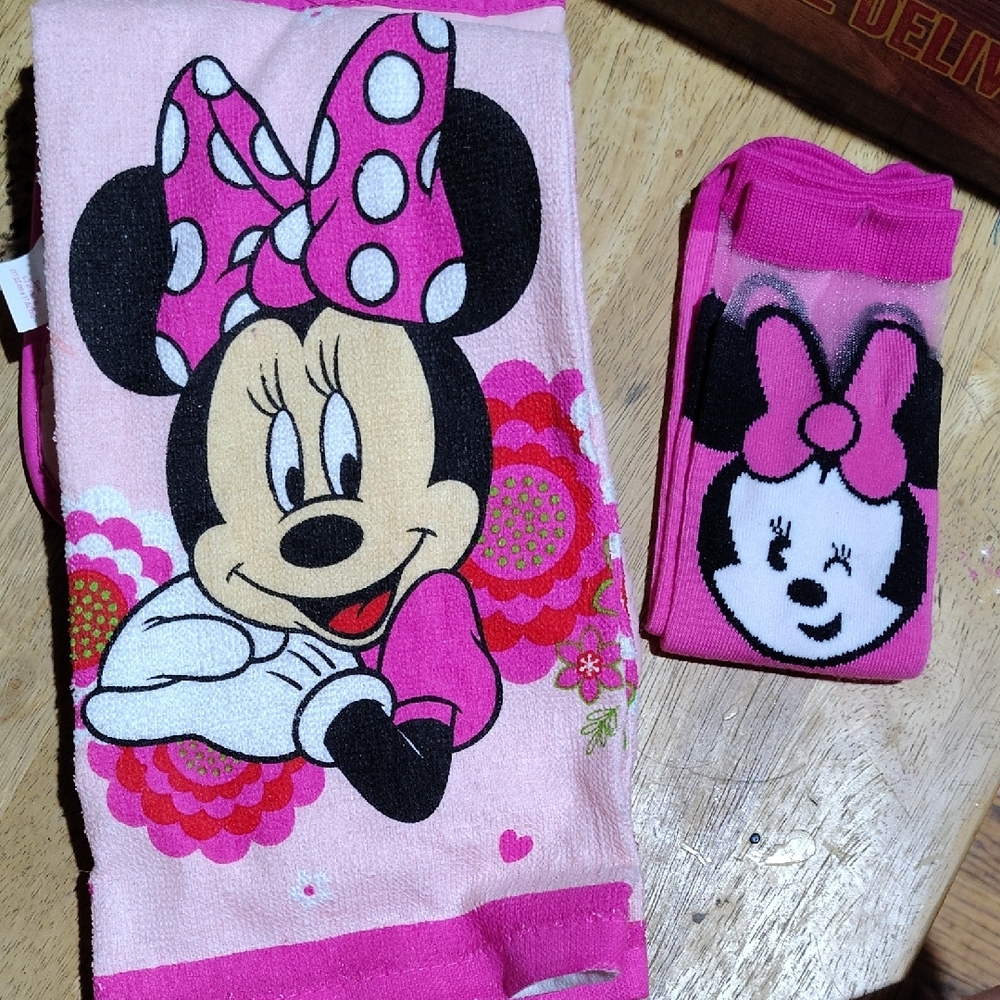 Pink Minnie Mouse Kitchen Set - Picture 7 of 11